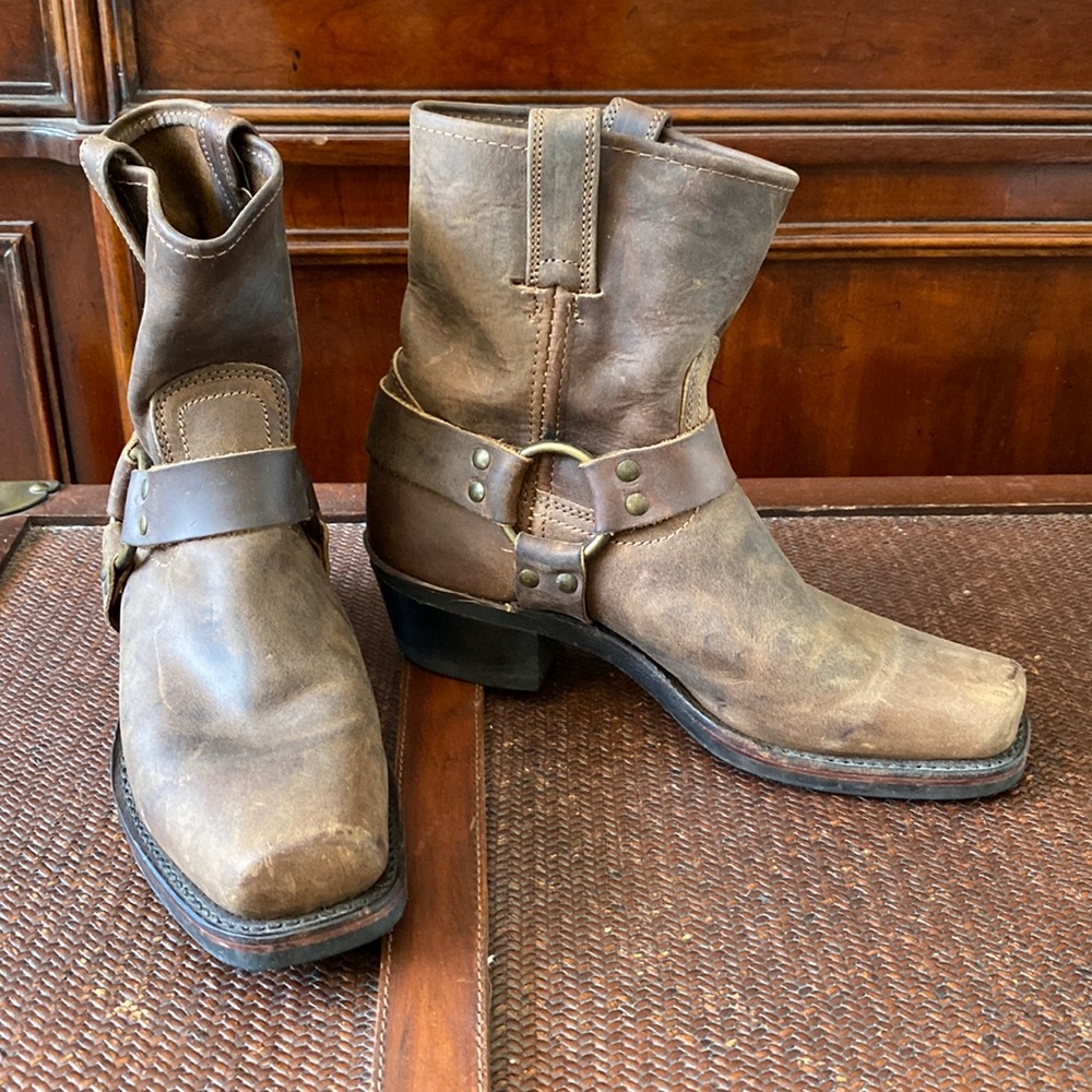 Frye Harness Boots Women’s 8.5
